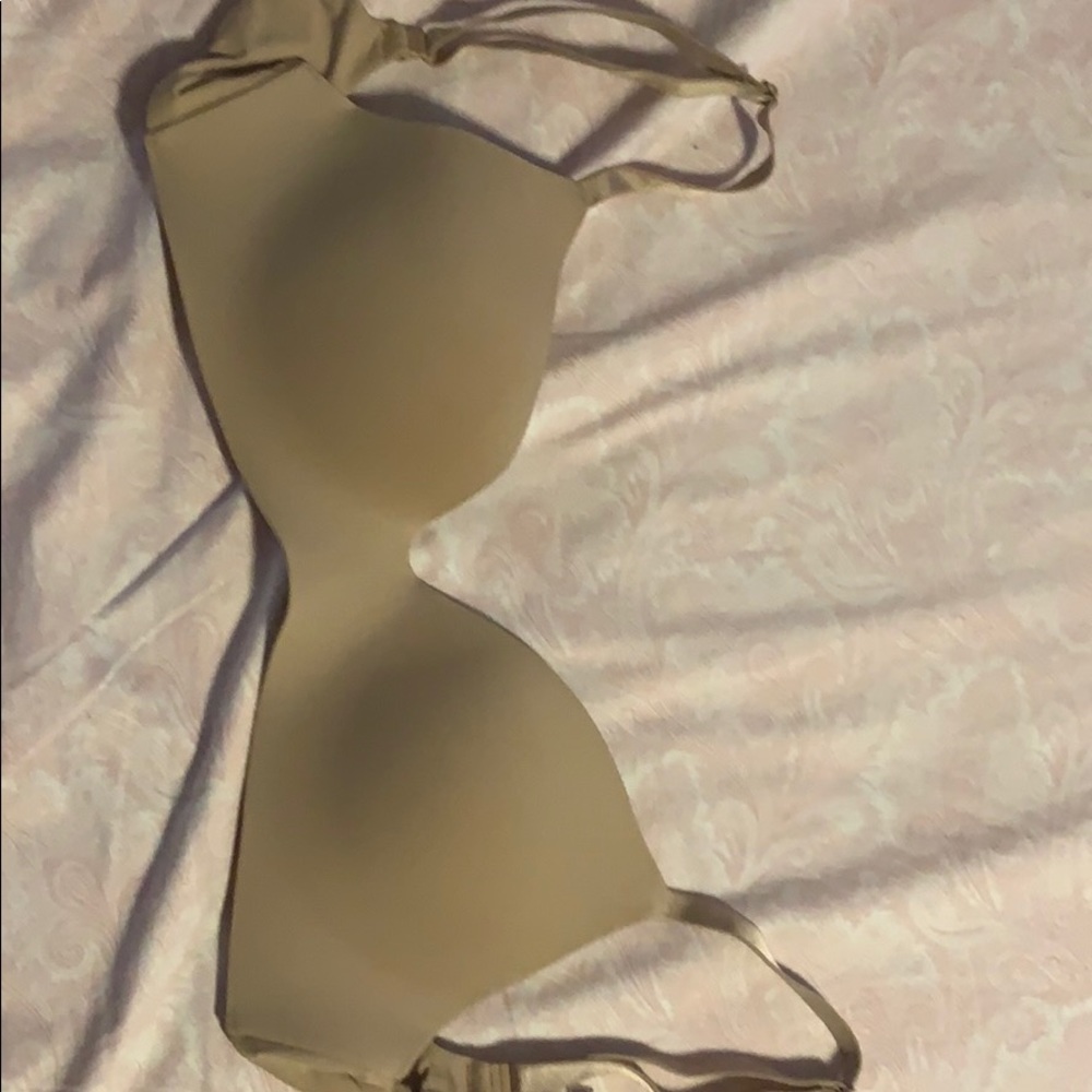 Victoria’s Secret tshirt bra 32 DD